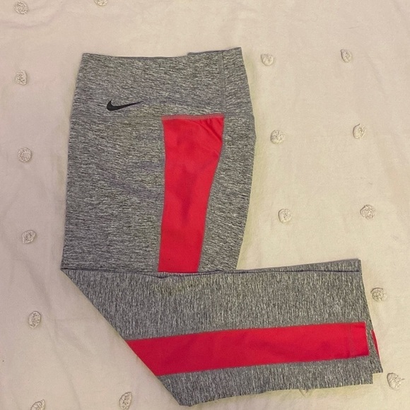 Nike Crop Training Dri-Fit Capri Leggings Pink/Gray Combo - Size Medium💛 - Picture 1 of 6